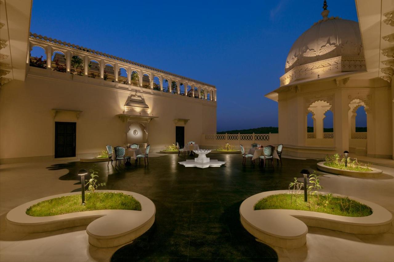 Aurika, Udaipur Hotel Exterior foto